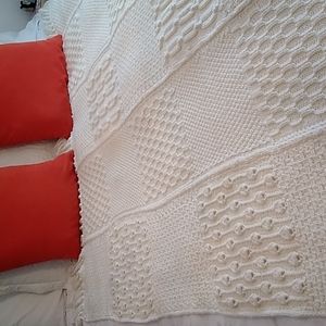 HAND Knit Ivory Blanket